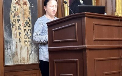 Јелена Ђорђевић, професор српског језика Прве техничке школе и уредница часописа “Богдај”, међу говорницима на трибини у Матици српској